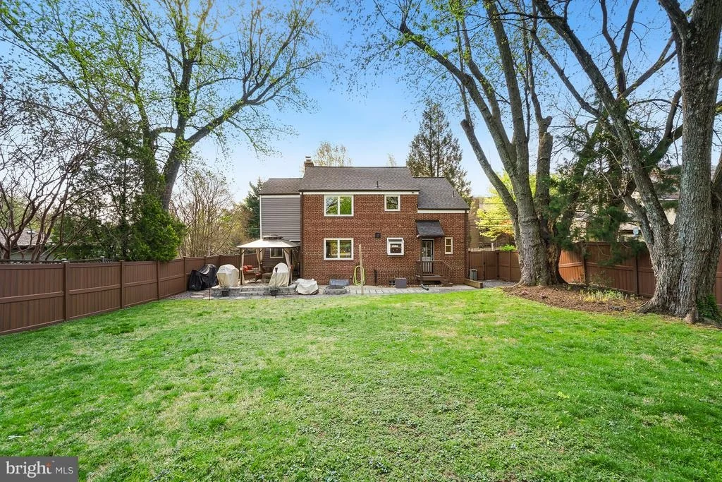Photo of 1303 BALLARD STREET