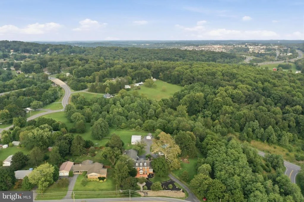 Photo of 5921 QUINN ROAD