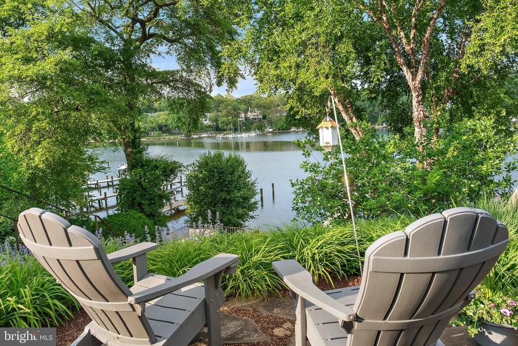 Photo of 1210 SEVERNVIEW DRIVE