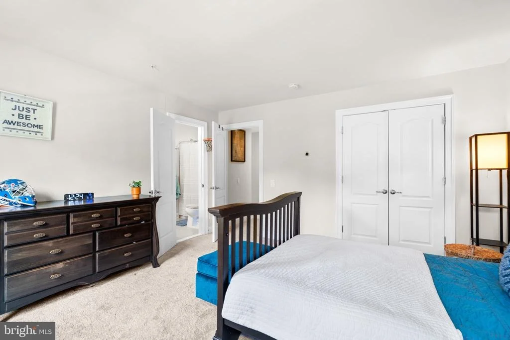 Photo of 18709 ASHBOURNE PLACE