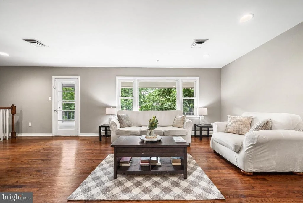 Photo of 1213 DALE DRIVE