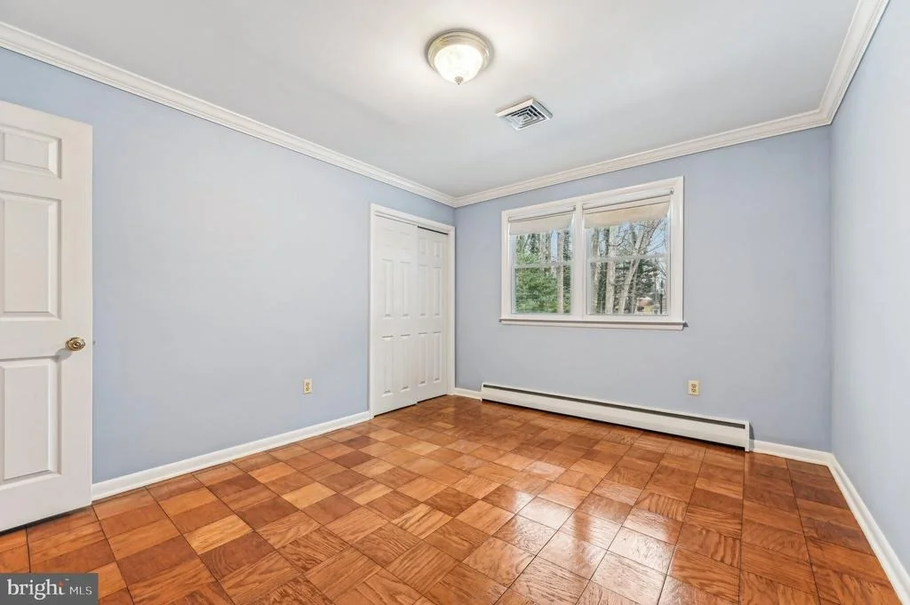 Photo of 33 SHERATON ROAD