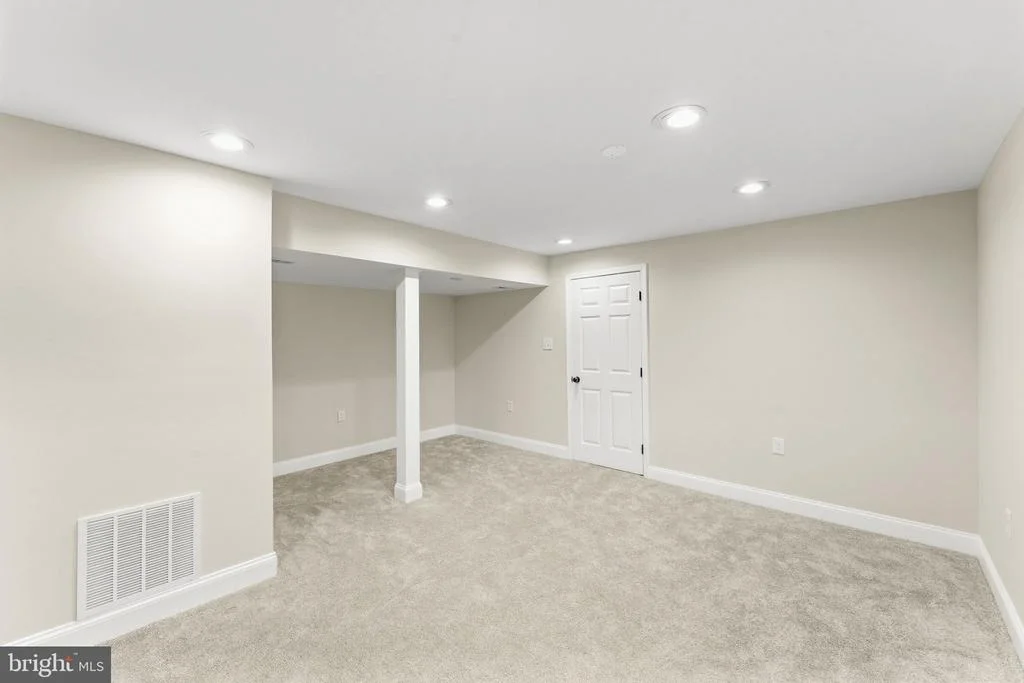 Photo of 201 SINGLETREE COURT