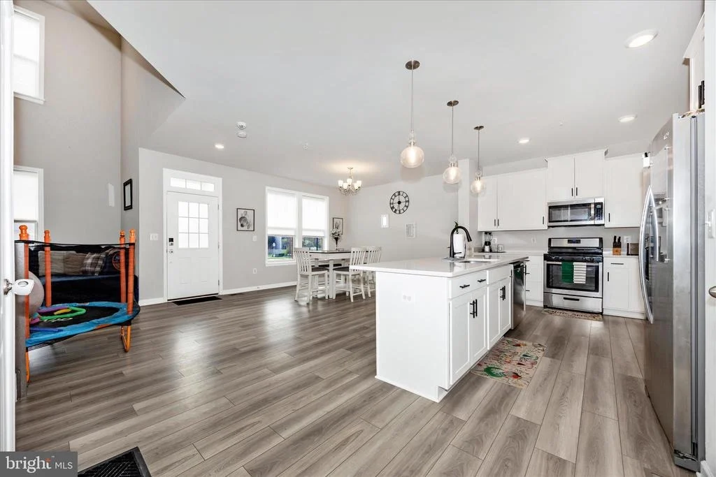 Photo of 1701 EVANSBERRY DR