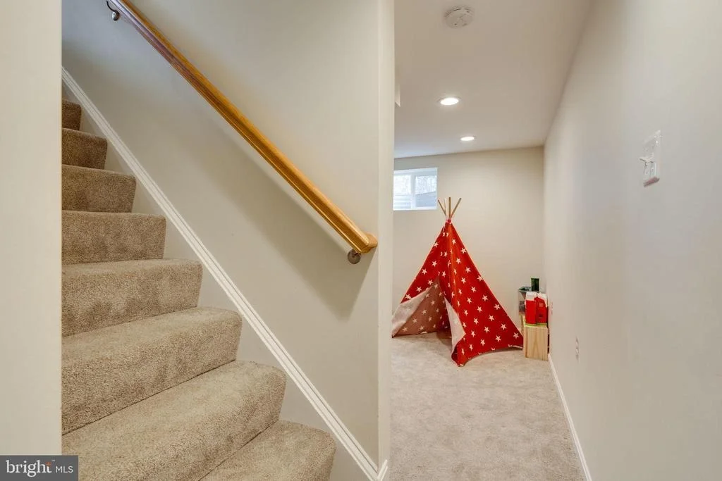 Photo of 6810 HUNTSMAN BOULEVARD
