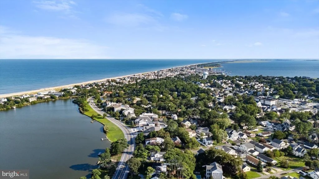 Photo of 20340 SILVER LAKE DRIVE