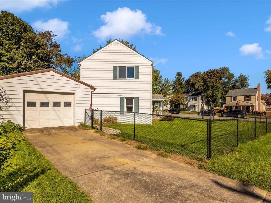 Photo of 1101 FAIRVIEW ROAD