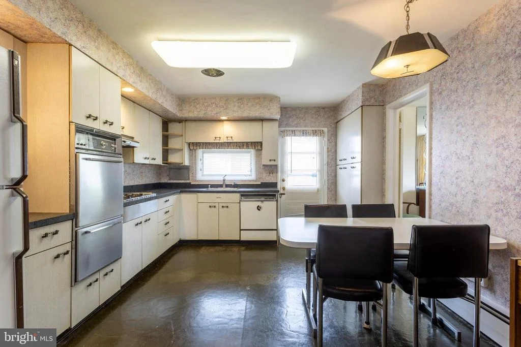 Photo of 2509 HAL CIRCLE
