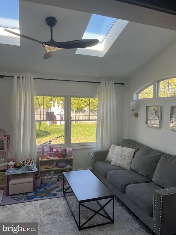 Photo of 2 LEE COURT