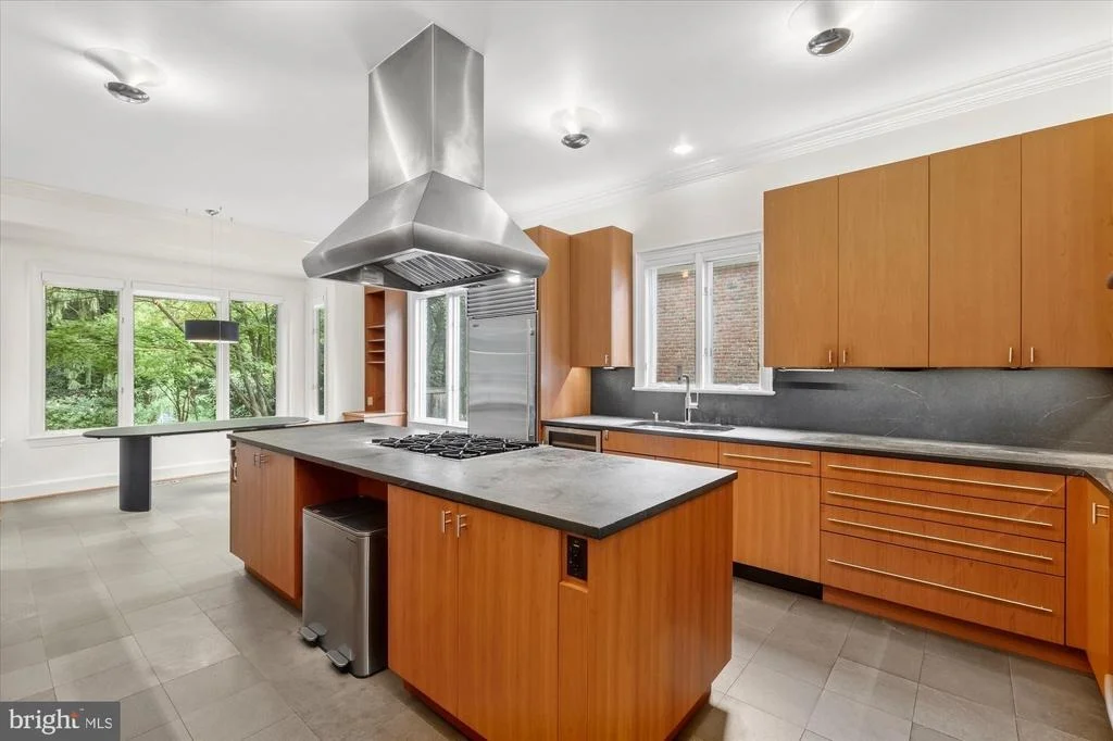Photo of 4811 W STREET NW