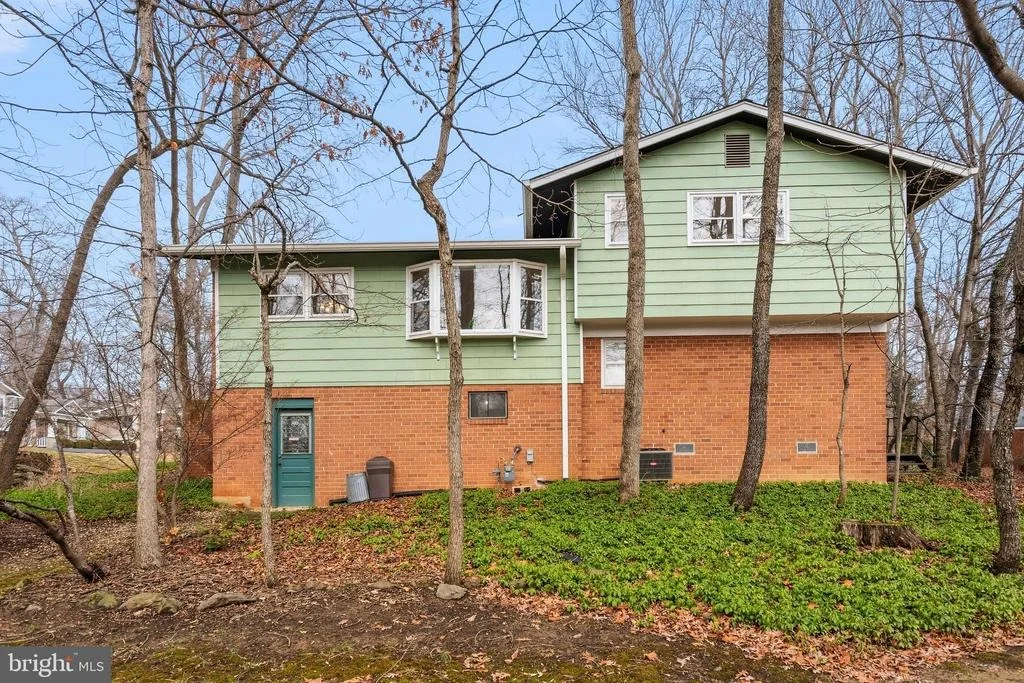 Photo of 11705 DEVILWOOD COURT