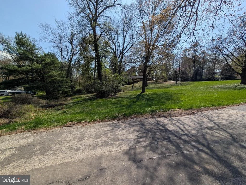 Photo of 523 COPLEY LANE