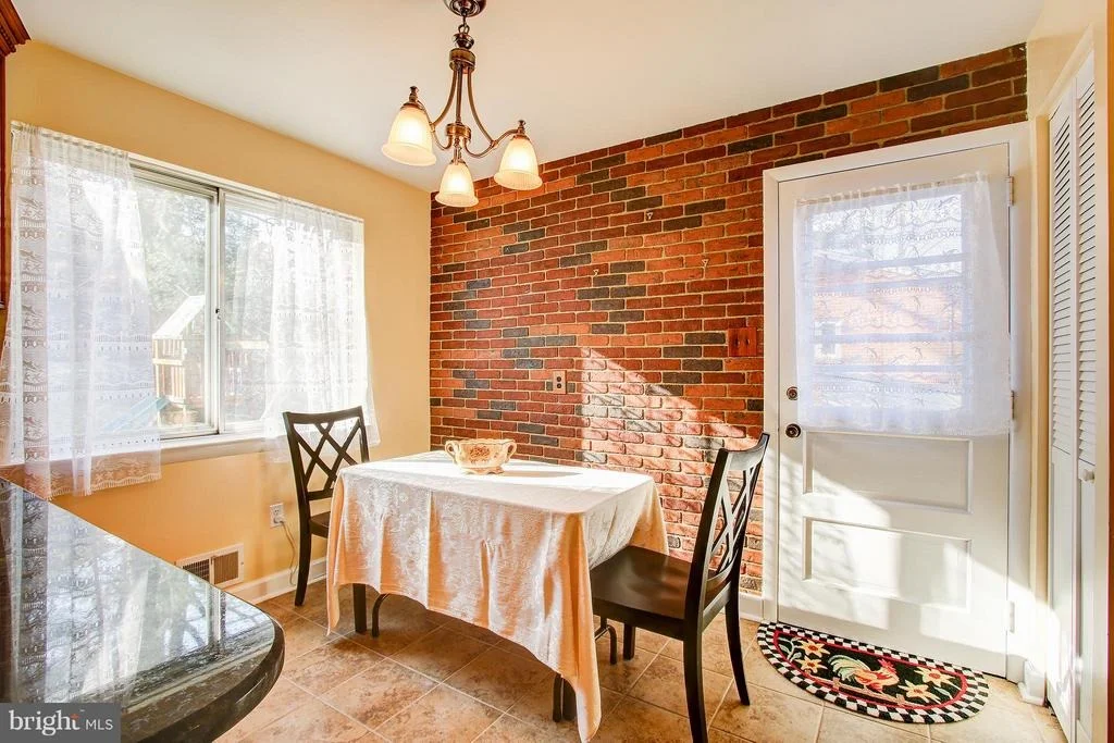 Photo of 416 LAMBERTON DRIVE