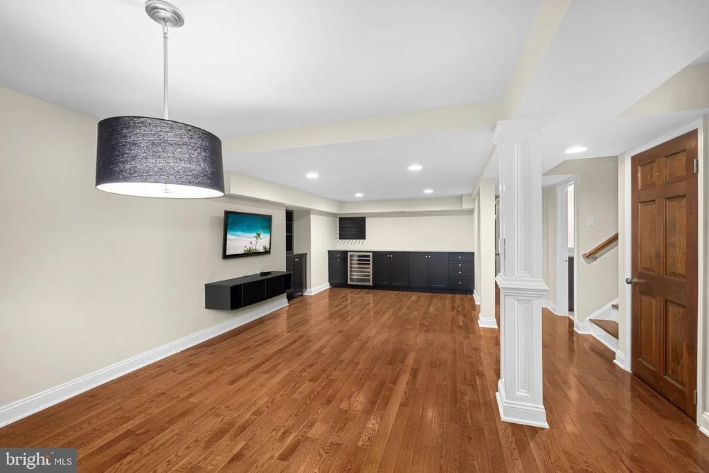 Photo of 9206 NORTHEDGE DRIVE