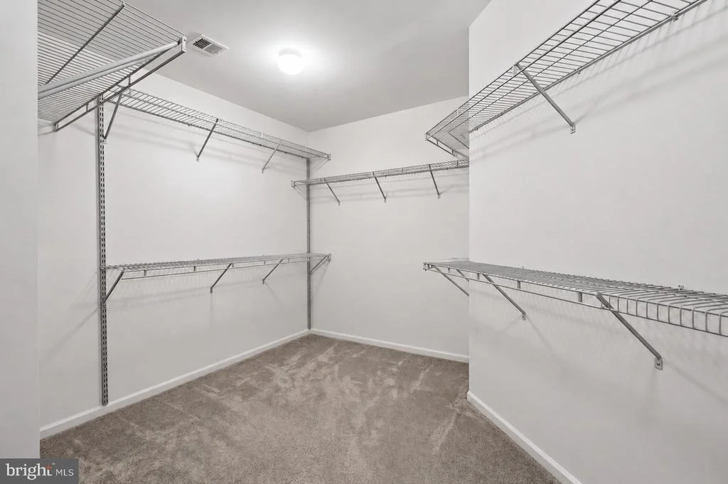 Photo of 5777 WATERLOO BRIDGE CIRCLE