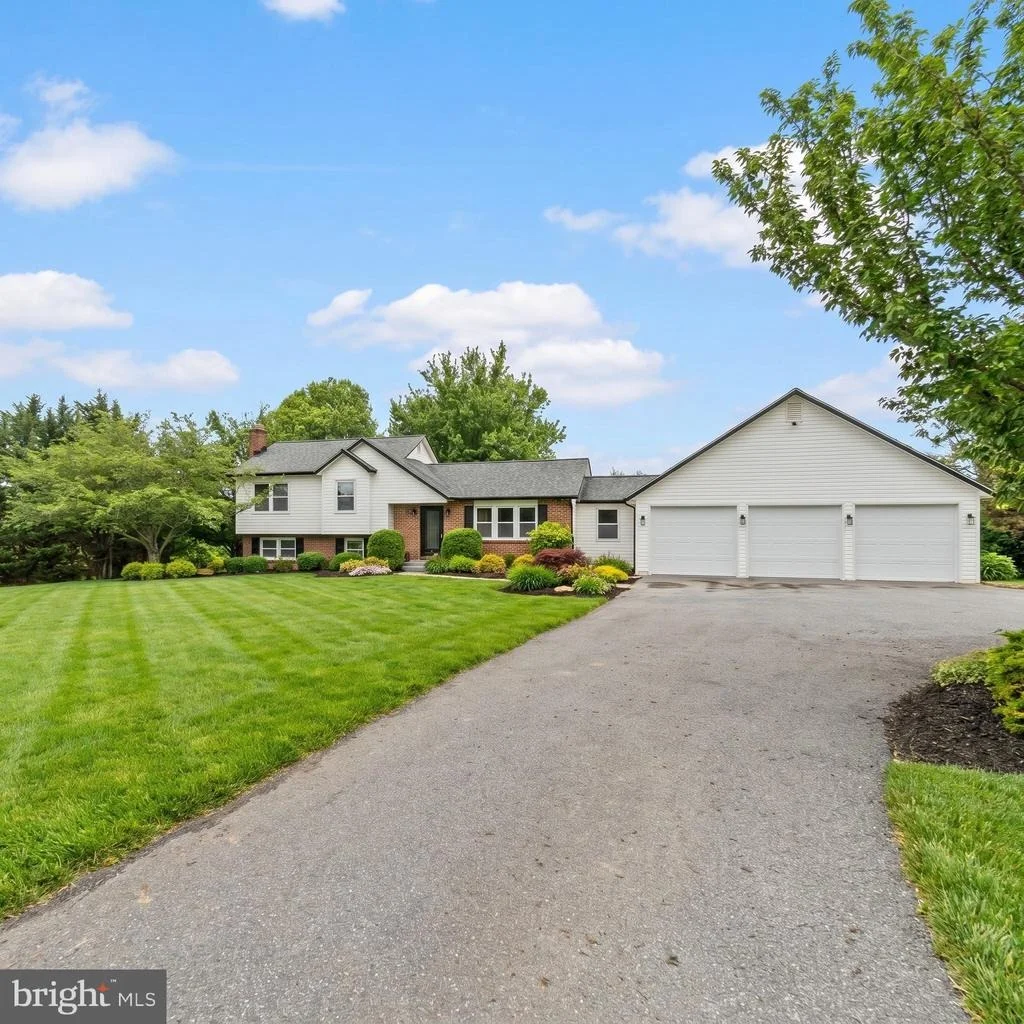 Photo of 3174 CARDINAL DRIVE