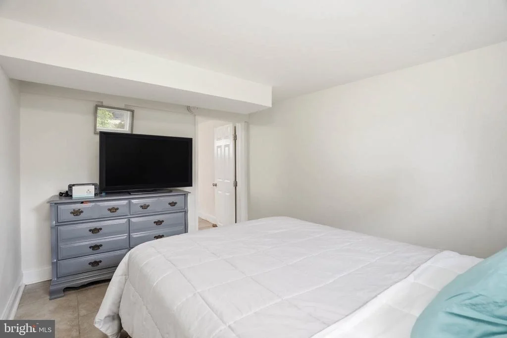 Photo of 300 TOWNSEND AVENUE