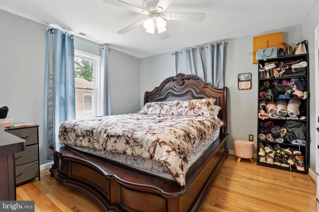 Photo of 6836 STANDISH DRIVE