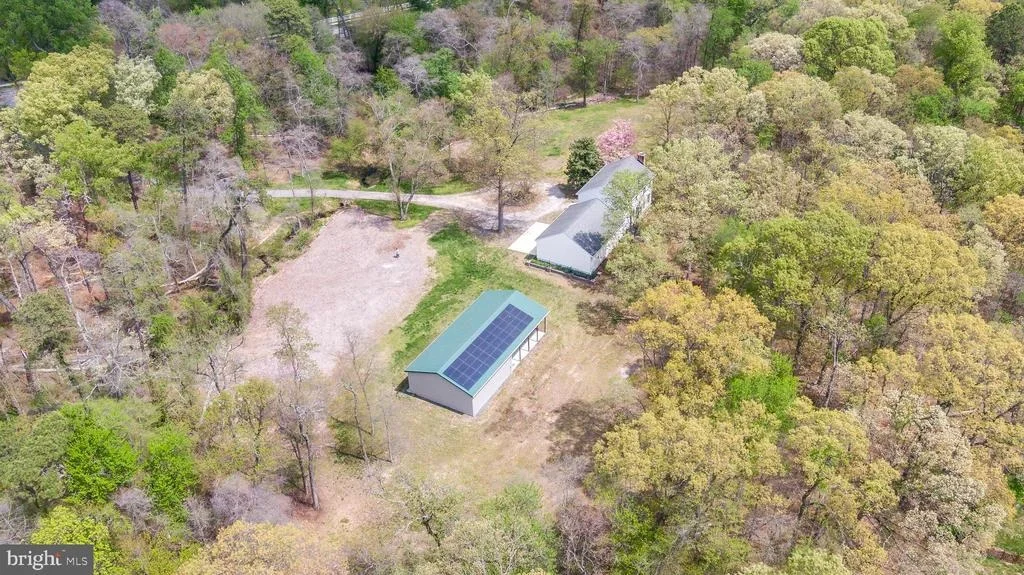 Photo of 525 UPTON ROAD