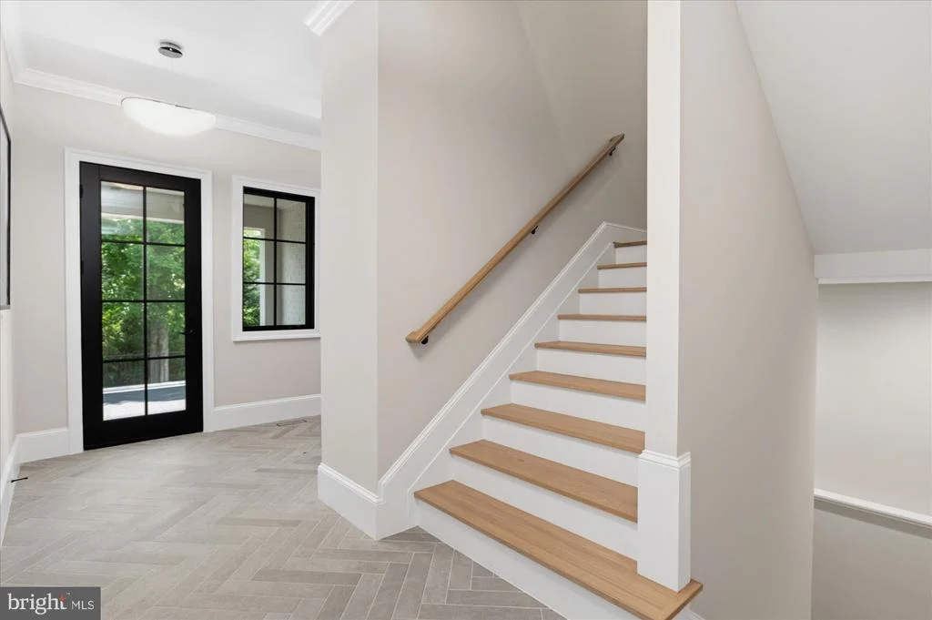 Photo of 8912 GALLANT GREEN DRIVE