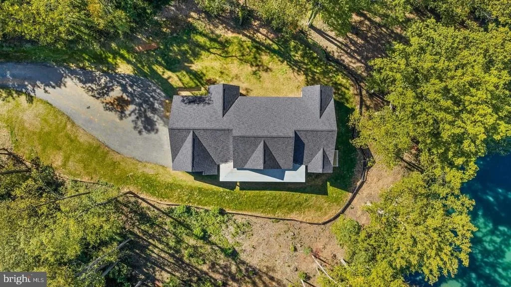 Photo of 8186 MEETZE ROAD