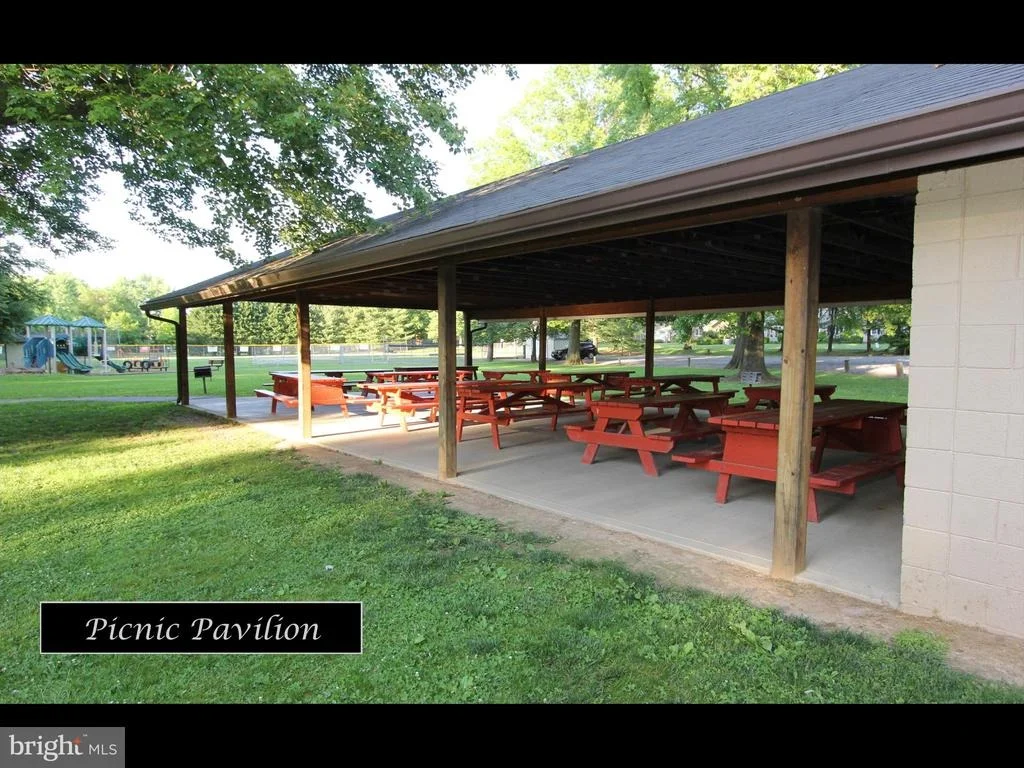 Photo of 6759 MEADOWSIDE DRIVE