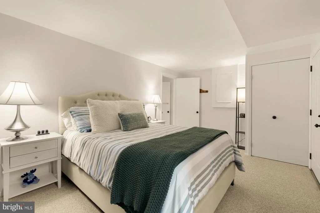 Photo of 1024 DEVERE DRIVE