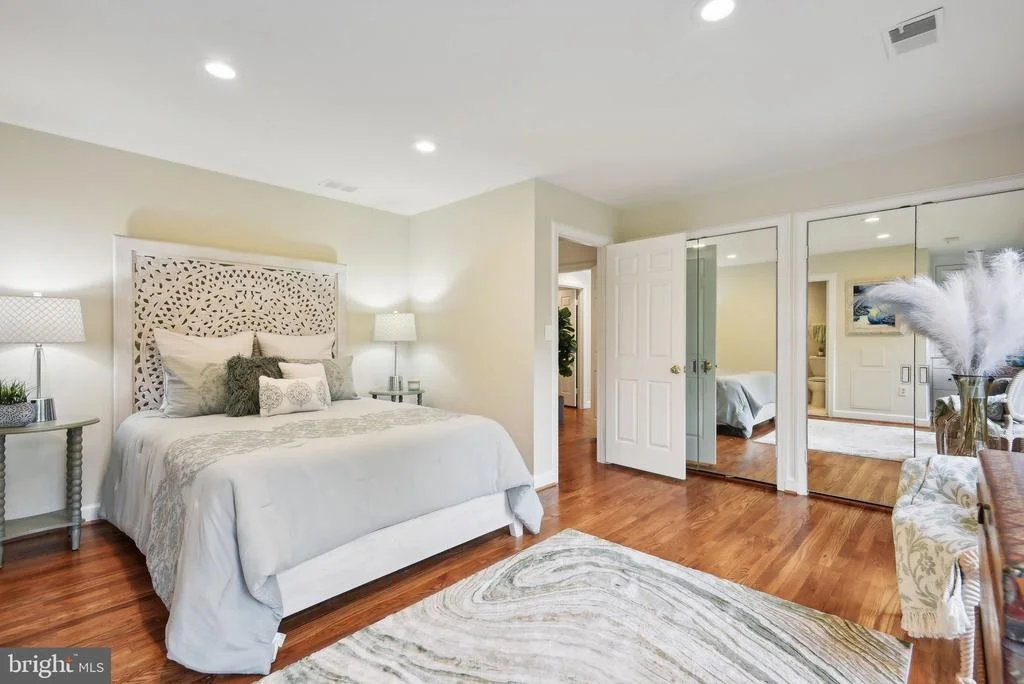 Photo of 9939 BENTCROSS DRIVE