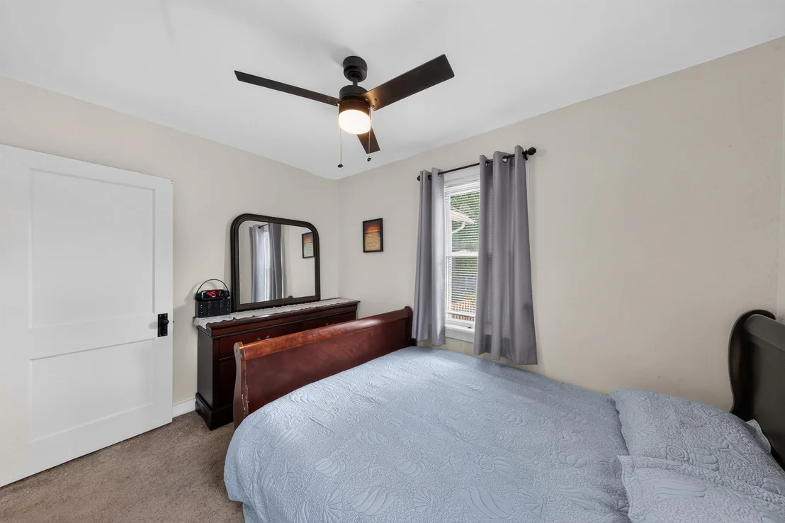 Photo of 319 N HOOK ROAD