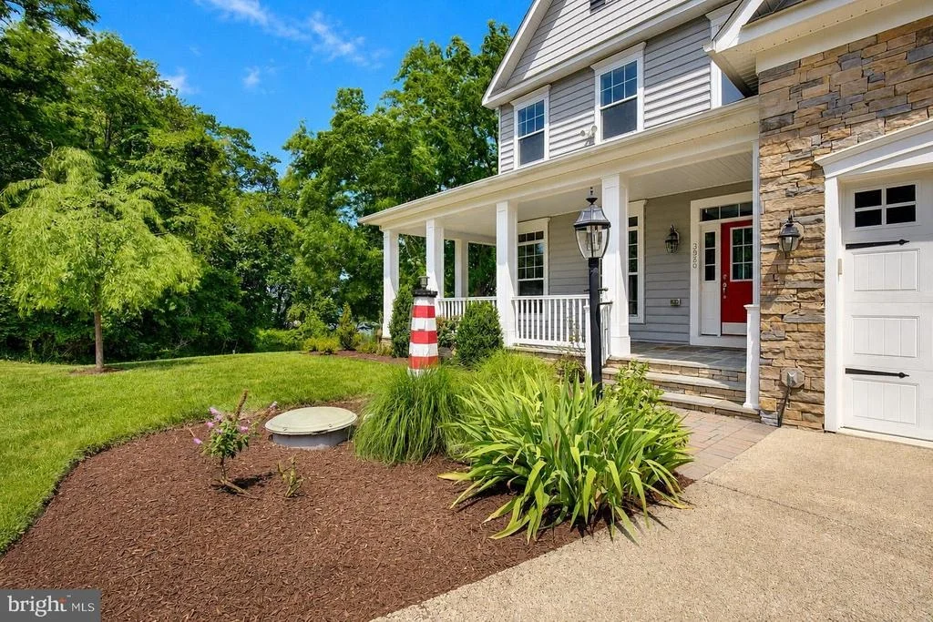 Photo of 3956 HONEYSUCKLE DRIVE