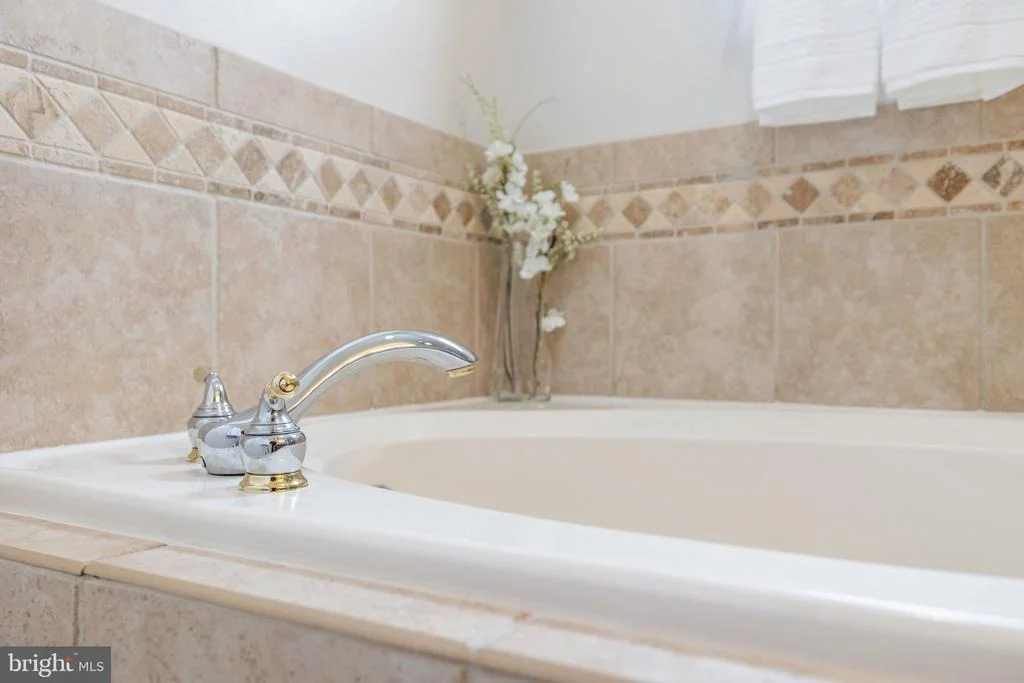 Photo of 5842 RIVERSIDE DRIVE