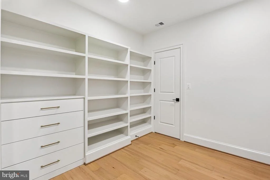 Photo of 6217 PLAINVIEW ROAD