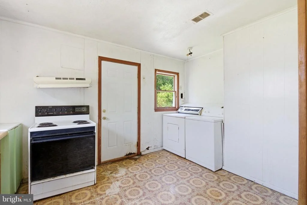 Photo of 1116 JANES ROAD