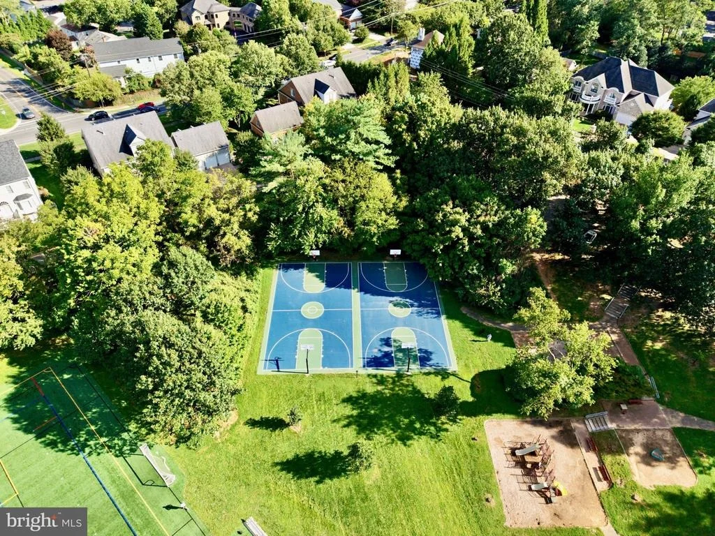 Photo of 1623 LINWAY PARK DRIVE