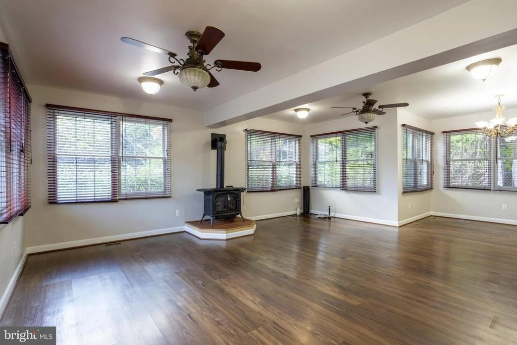 Photo of 3306 LABYRINTH ROAD