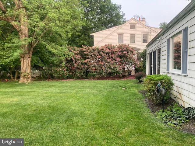 Photo of 321 N STANWICK ROAD