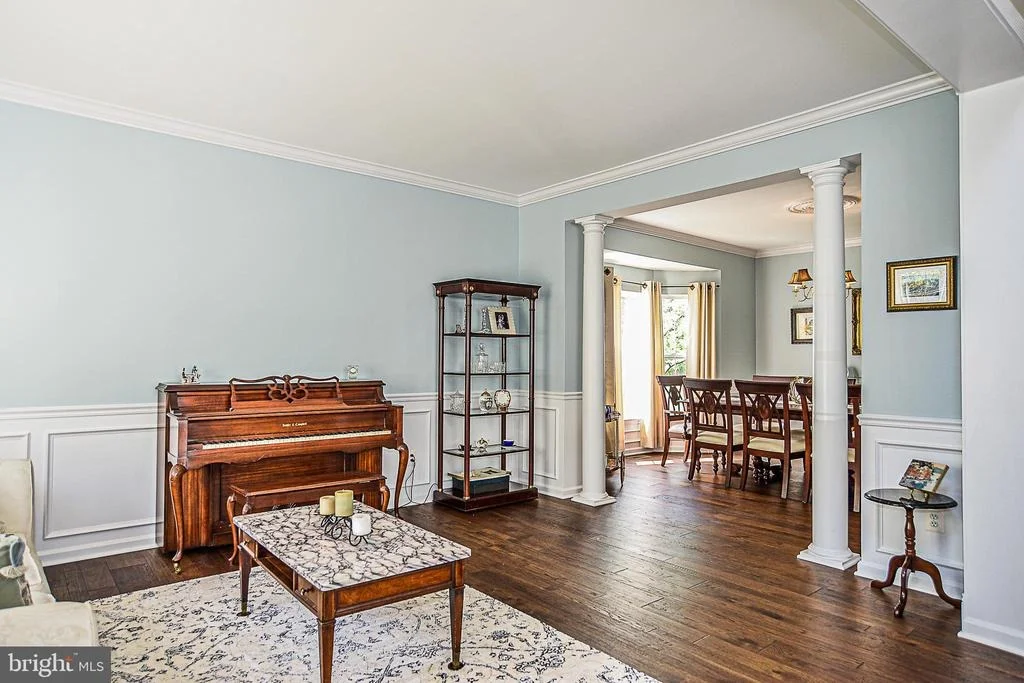 Photo of 26139 MURREY DRIVE