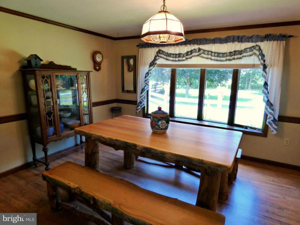 Photo of 8409 MAPLEVILLE ROAD