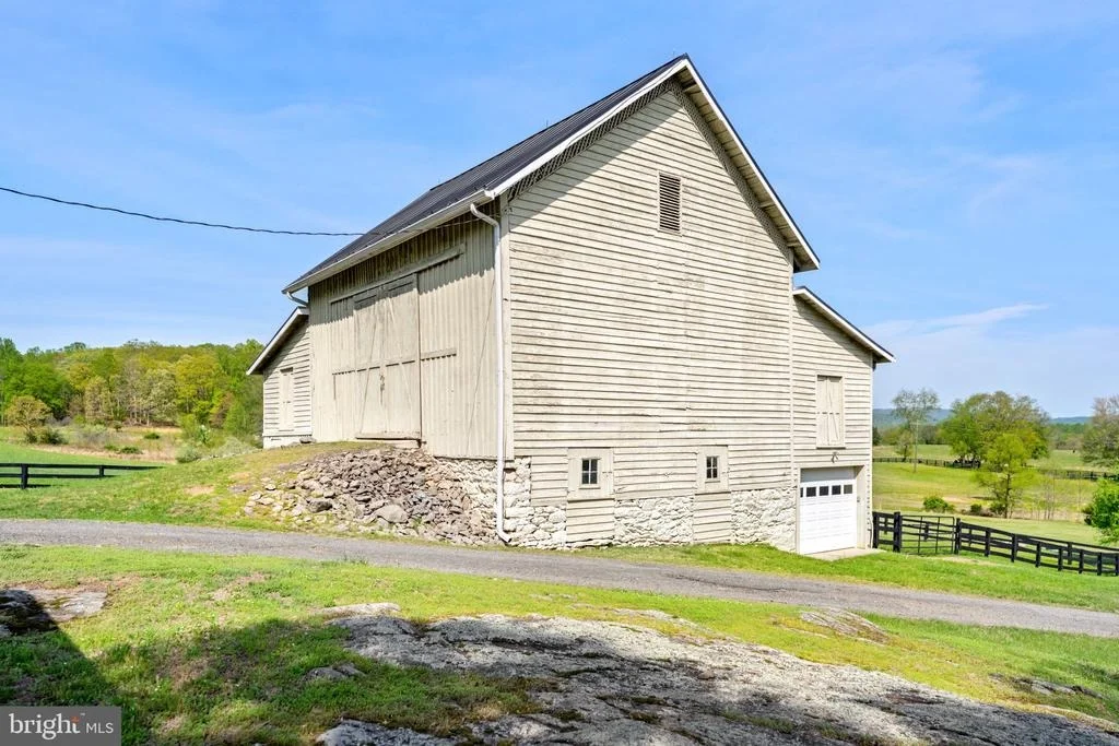 Photo of 6370 & 6378 JOHN BARTON PAYNE ROAD