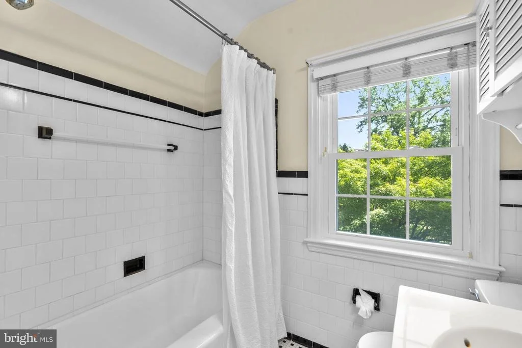 Photo of 28 DUNMORE ROAD