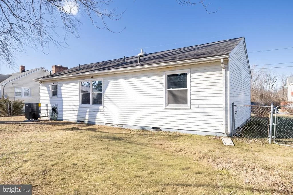 Photo of 2952 GRACE STREET