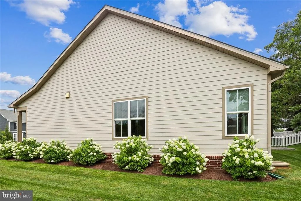 Photo of 1002 PIPERS BROOK DRIVE