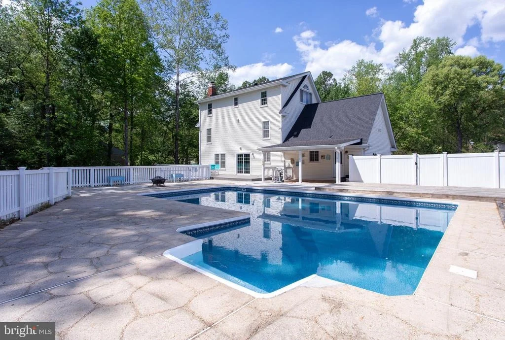 Photo of 615 CLARKS RUN ROAD