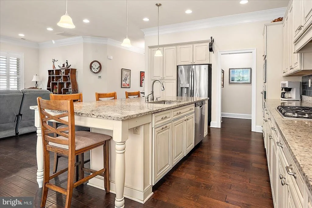 Photo of 30561 SILVERTON ROAD