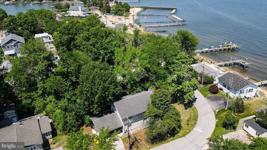 Photo of 3328 SHORE DRIVE
