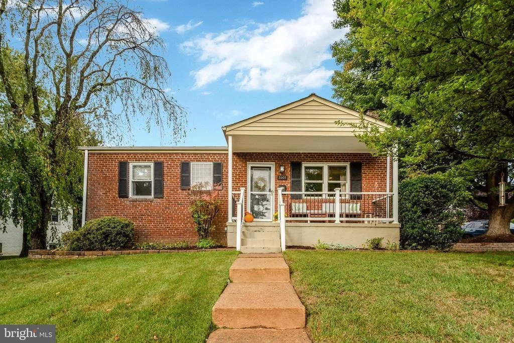 Photo of 3907 FAIRVIEW DRIVE