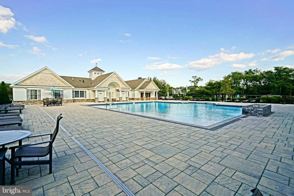 Photo of 35142 BATTLEMIXER DRIVE