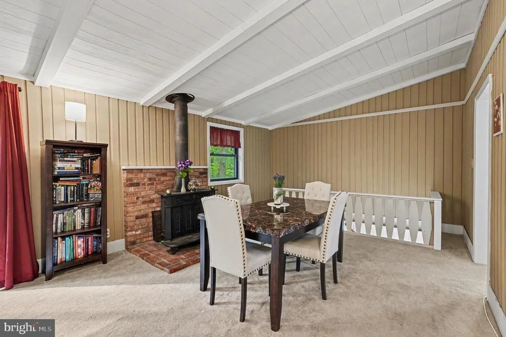 Photo of 222 CREEKSIDE DRIVE