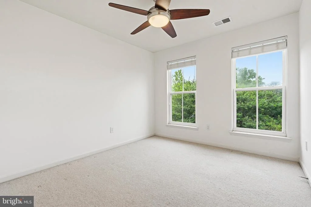 Photo of 22409 BROOK POINT WAY