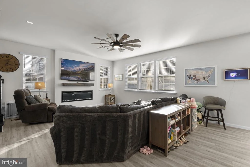 Photo of 68 SNOWDROP DRIVE